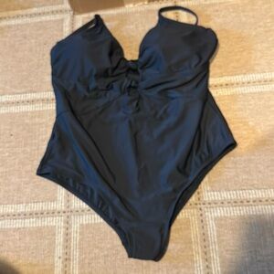 NWOT FRESHWATER 1 PIECE